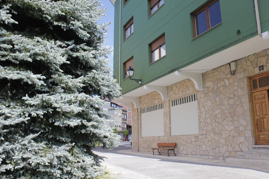 Apartamentos Picea Azul Vega de Espinareda Kültér fotó