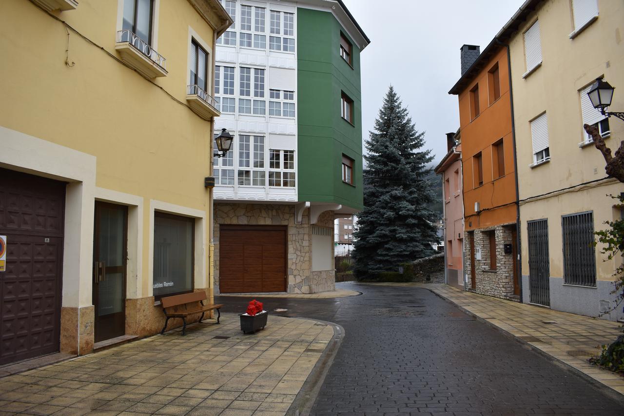 Apartamentos Picea Azul Vega de Espinareda Kültér fotó